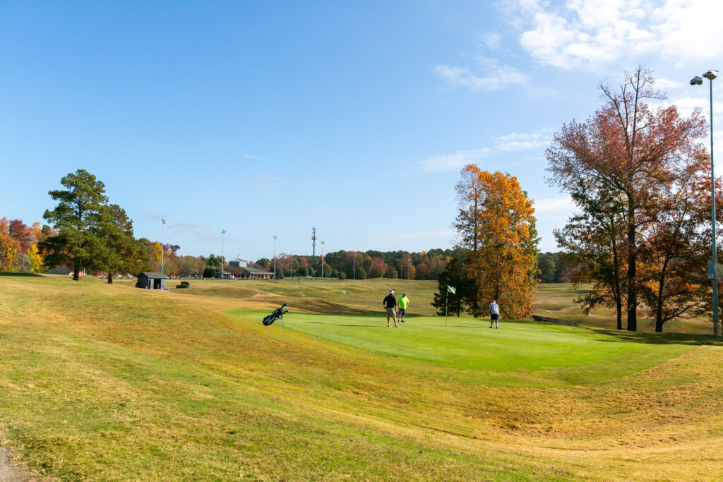 knights play golf course