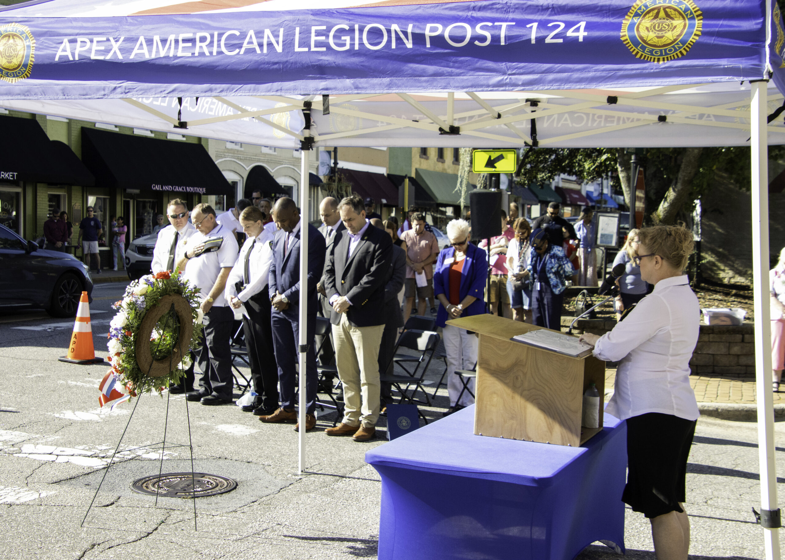 Men and women at the patriot day ceremony 2023